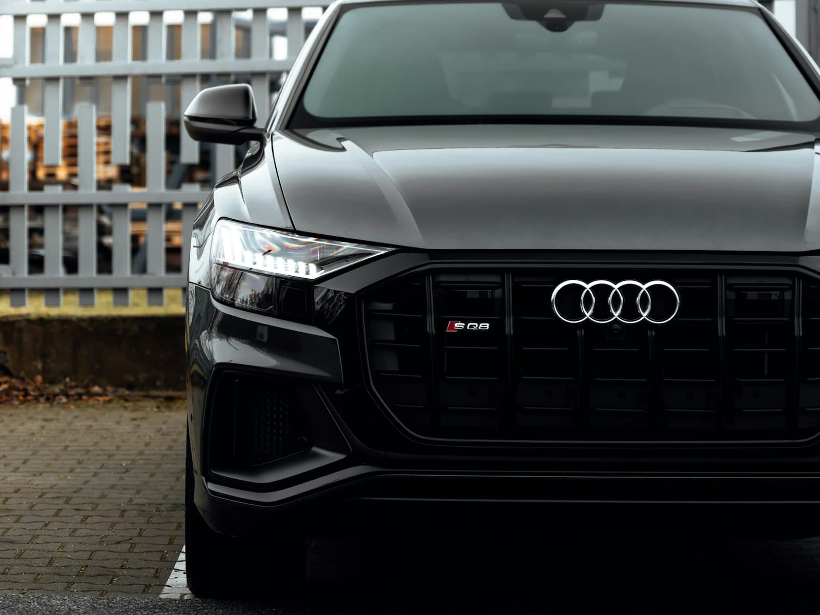 2022 Audi SQ8 in Daytona Gray, front grille detail